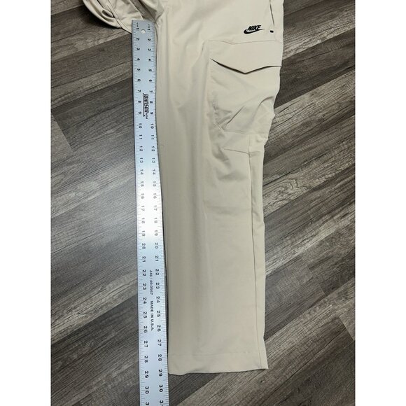 Nike Tech Essentials Woven Unlined Cargo Pants Mens Size 36x29 Khaki  DH3866-126 - Picture 13 of 14